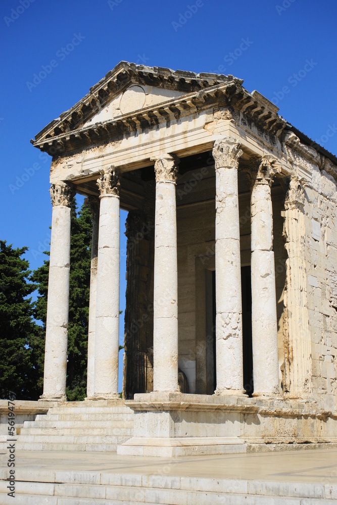 Naklejka premium römischer tempel