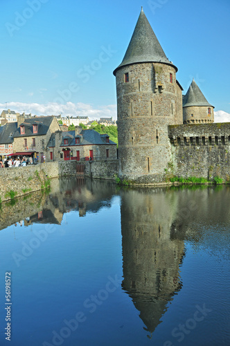Reflejo torre Castillo de Fougères, Francia