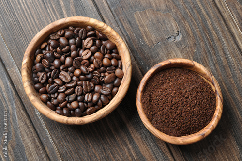 ground coffee and coffee beans