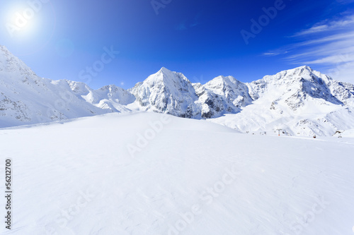Snow-capped peaks of the Italian Alps © Gorilla