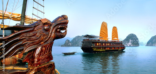 croisière sur la Baie d'Along © photlook