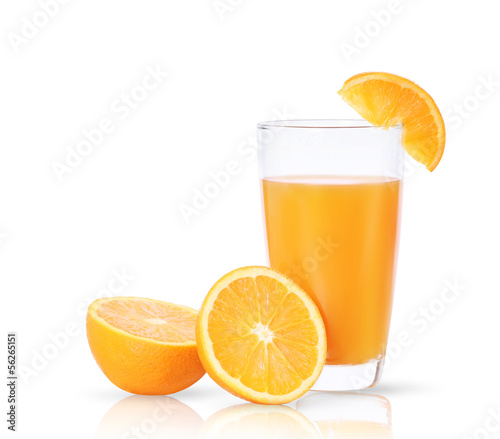 Orange juice and slices