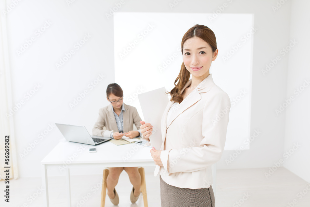 Beautiful asian businesswomen in the office Beautiful asian businesswomen in the office