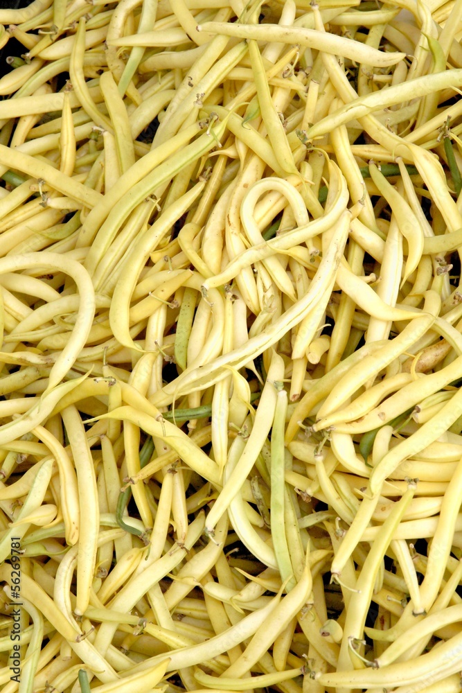 yellow husk of string beans