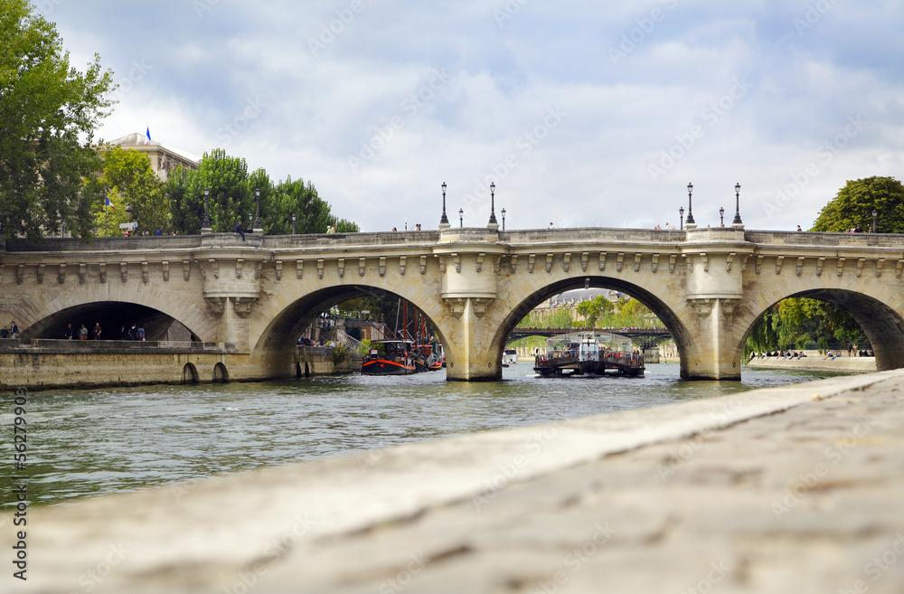 Paris , Pont Neuf