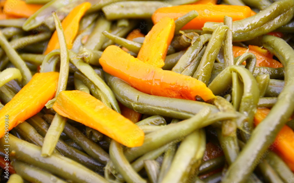 haricots verts ,carottes cuits,poêlée de légumes haricots verts ,carottes cuits,poêlée de légumes