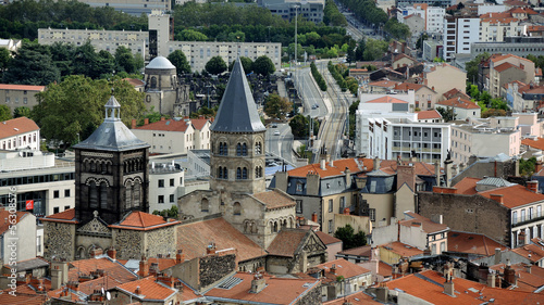 Obraz na plátně La basilique Notre-Dame du Port à Clermont-Ferrand