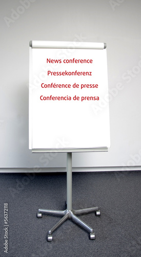 Internationaler Hinweis auf eine Pressekonferenz