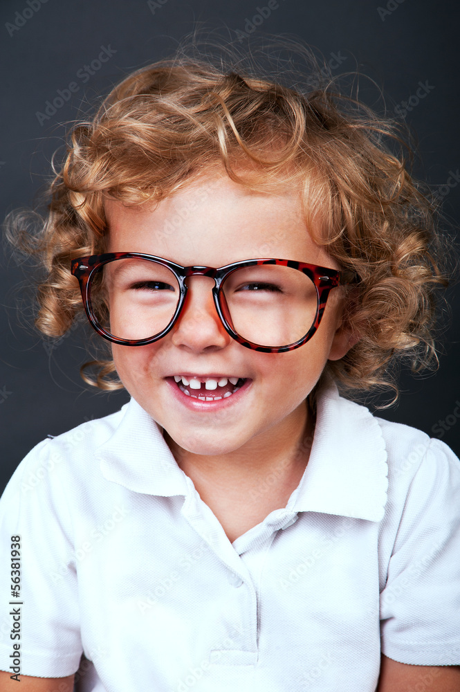 Fototapeta premium Kid portrait in glasses