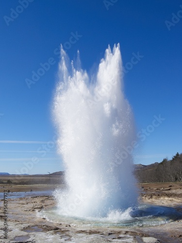 exploding geyser