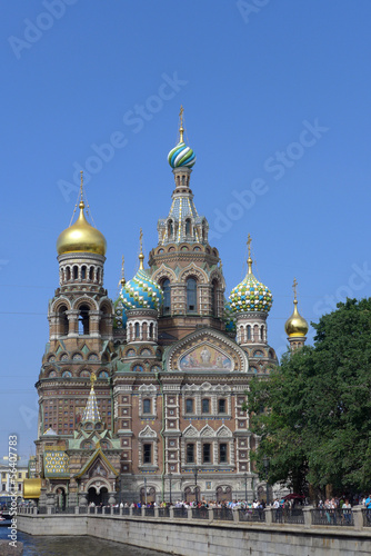 ロシア・サンクトペテルブルクの血の上の救世主教会 © icoinincs