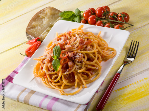 amatriciana spaghetti photo