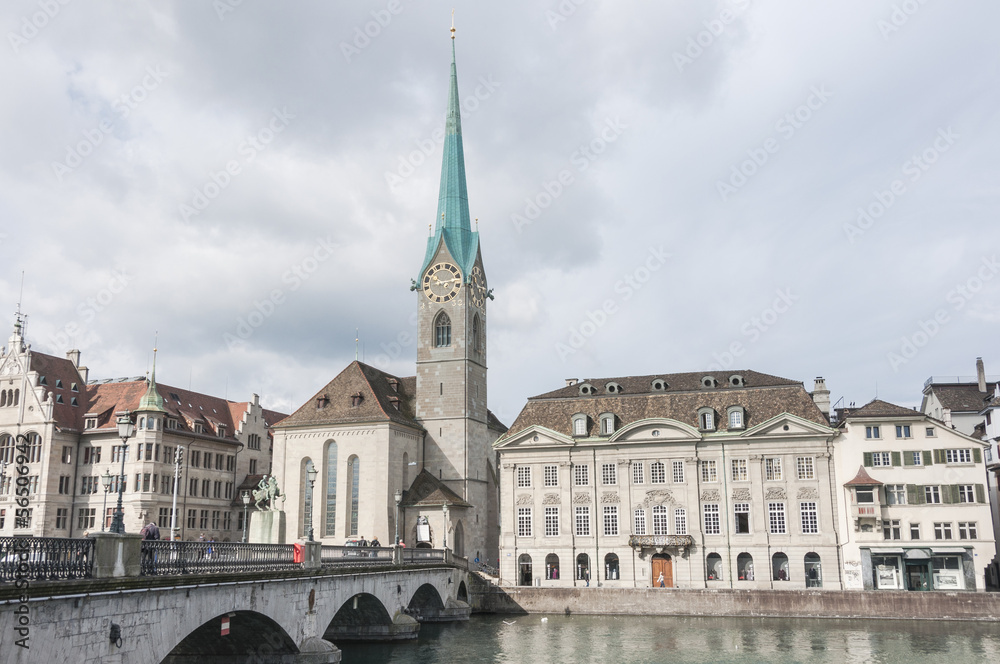Zürich, Altstadt, Münsterbrücke und Fraumünster, Kirche, Schweiz