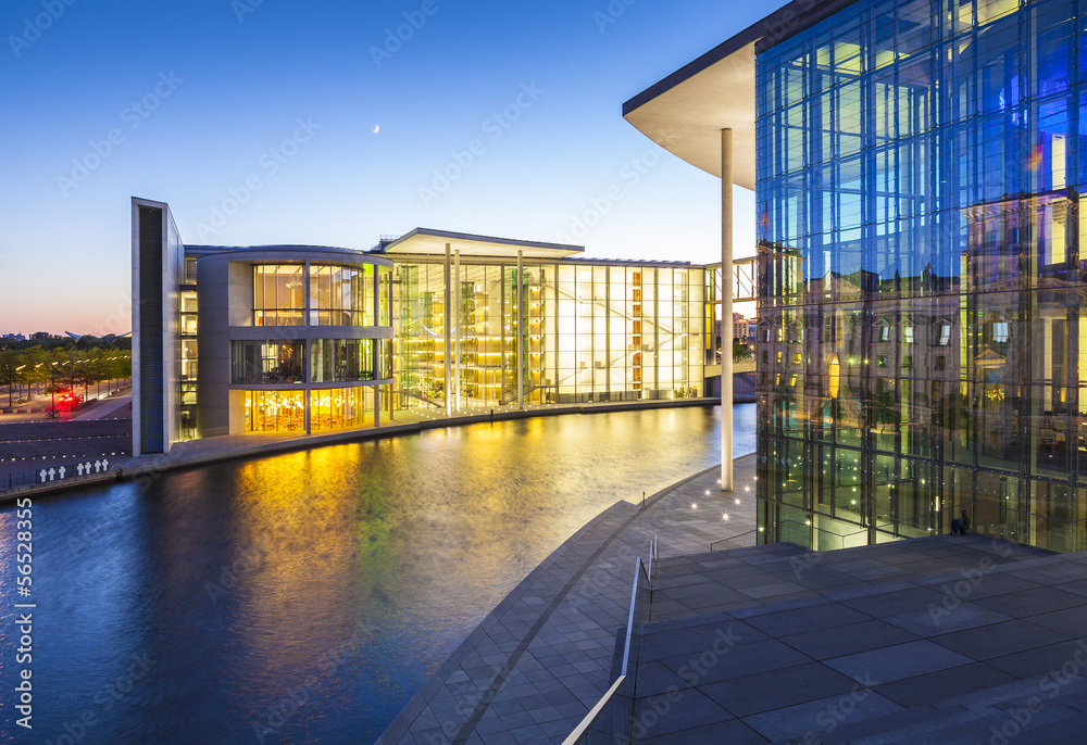 Fototapeta premium Governemnt buildings, River Spree, Berlin, Germany