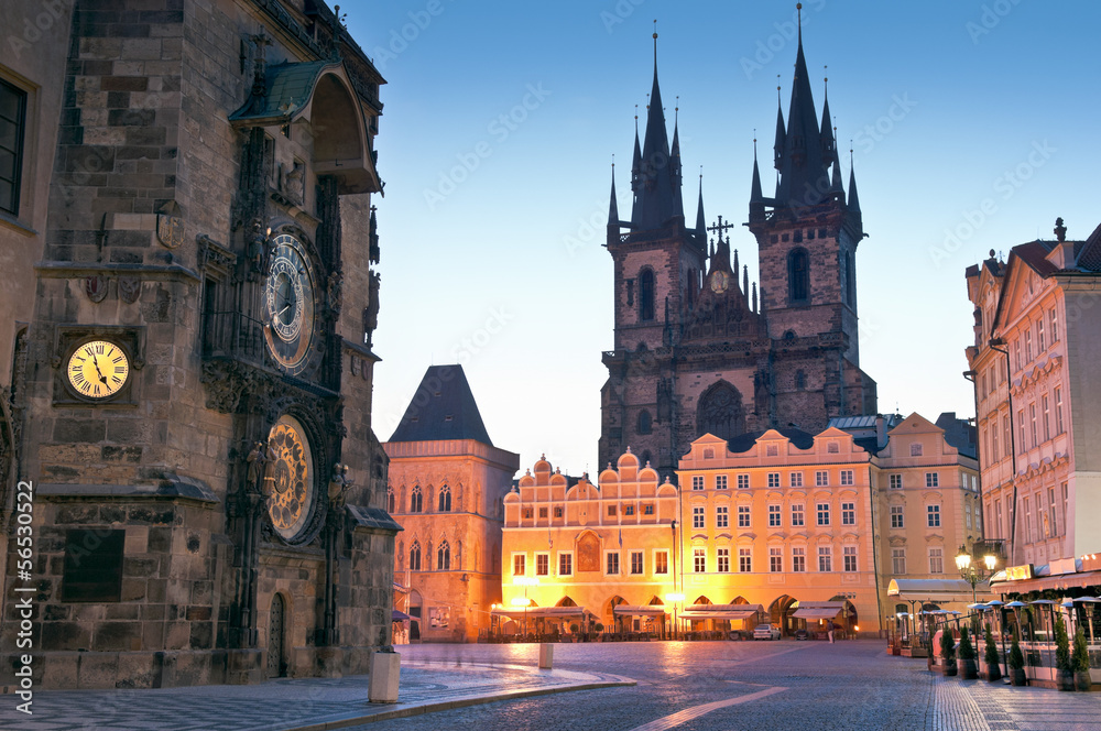 Naklejka premium Ratusz Staromiejski, Kościół Najświętszej Marii Panny Tyn, Praga