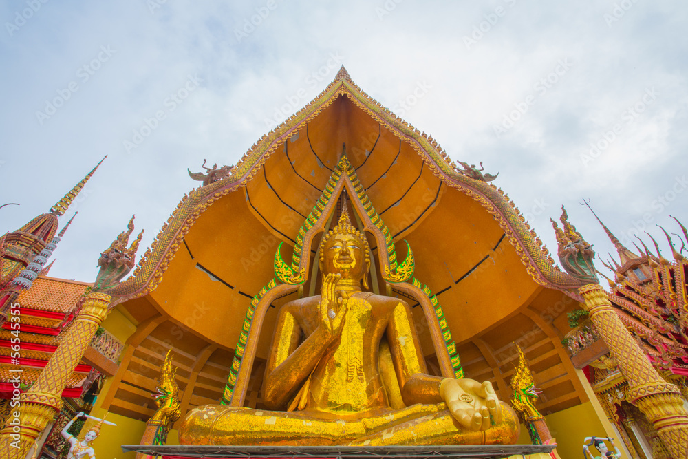 Fototapeta premium Watthumsua Kanjanaburi Thailand