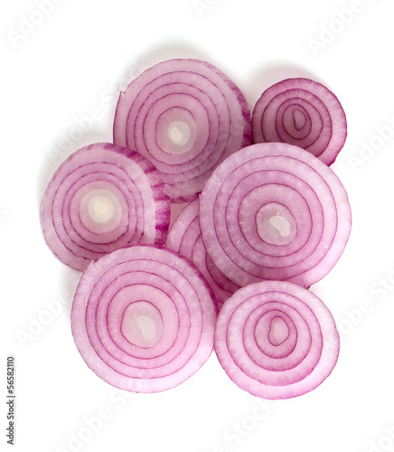 slices of red onion