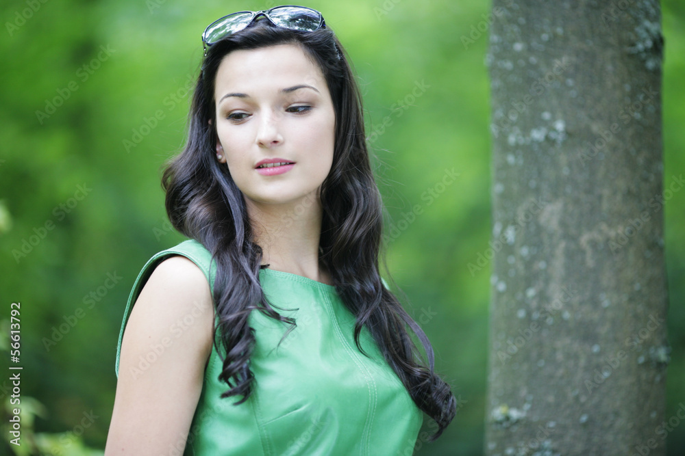 Naklejka premium hübsche junge Frau