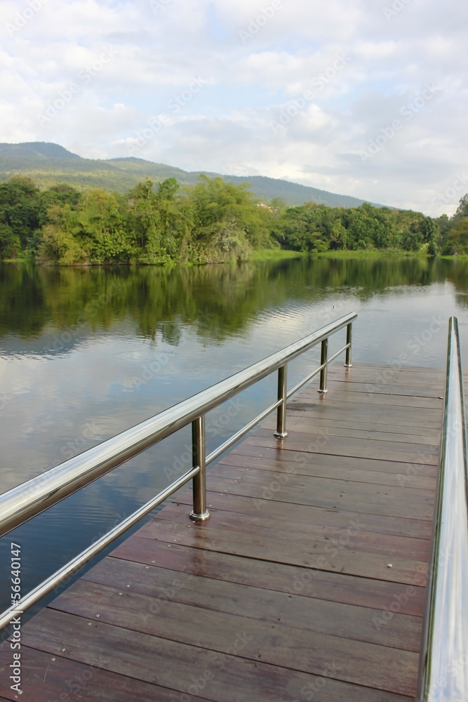 Naklejka premium Beautiful reservoir