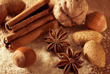 Anise, cinnamon and nuts