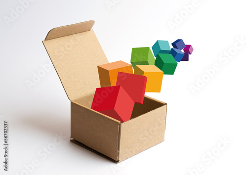 Cubi nella scatola photo