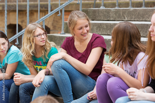 Unterricht draußen auf dem Schulhof