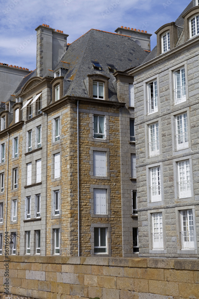 st malo houses