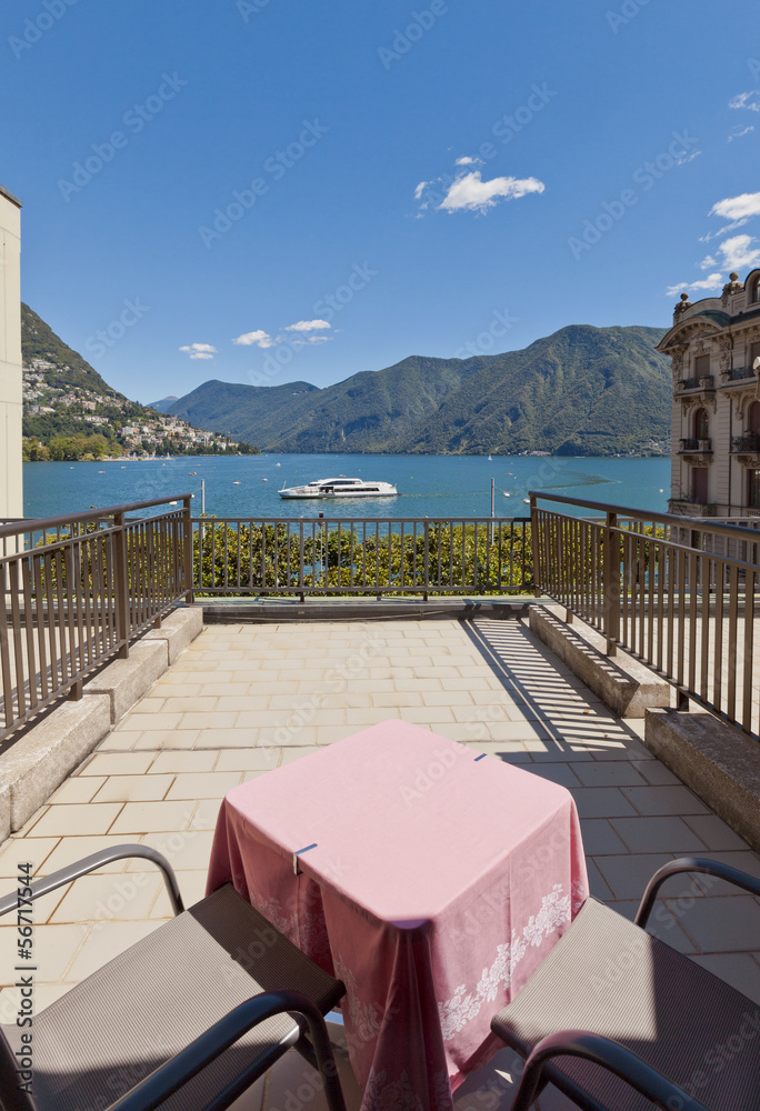 Fototapeta premium balcony of the hotel room with lake view