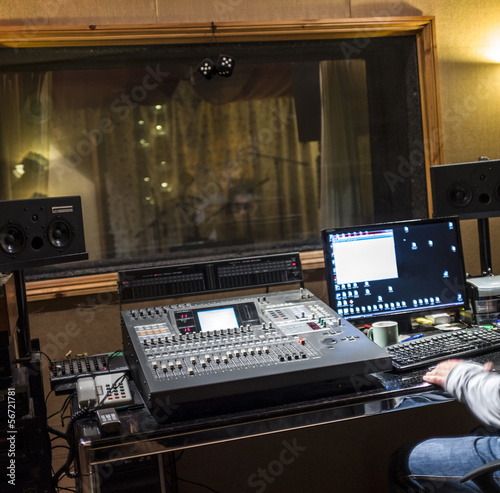 Mixing desk