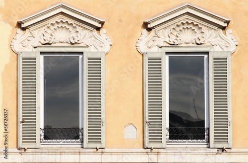 Renaissance windows