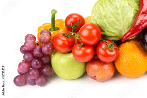 Fototapeta Naklejka Na Ścianę i Meble -  set of fruits and vegetables isolated on white background