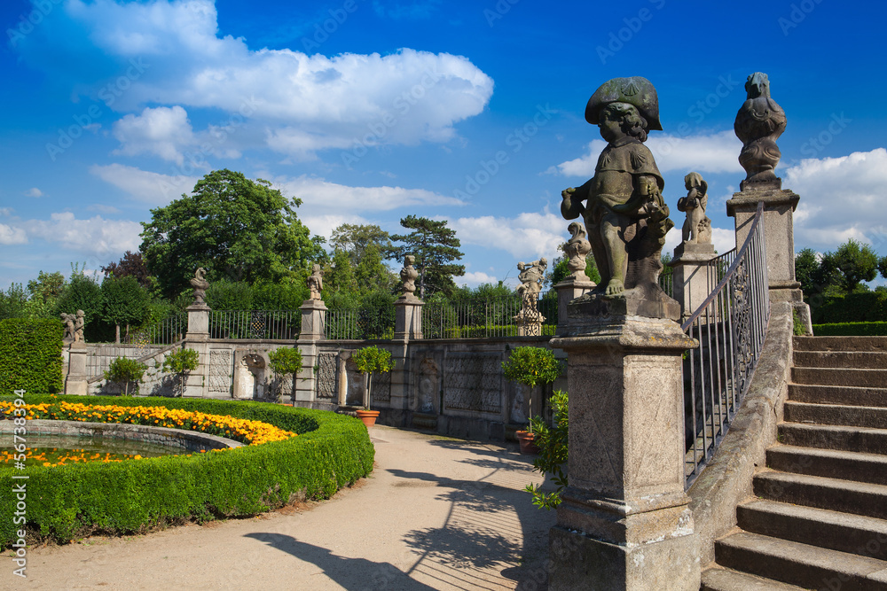 Obraz premium Garden park in Dobris