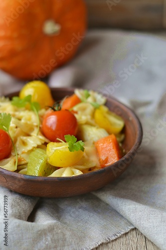 pasta with tomato and pumpkin