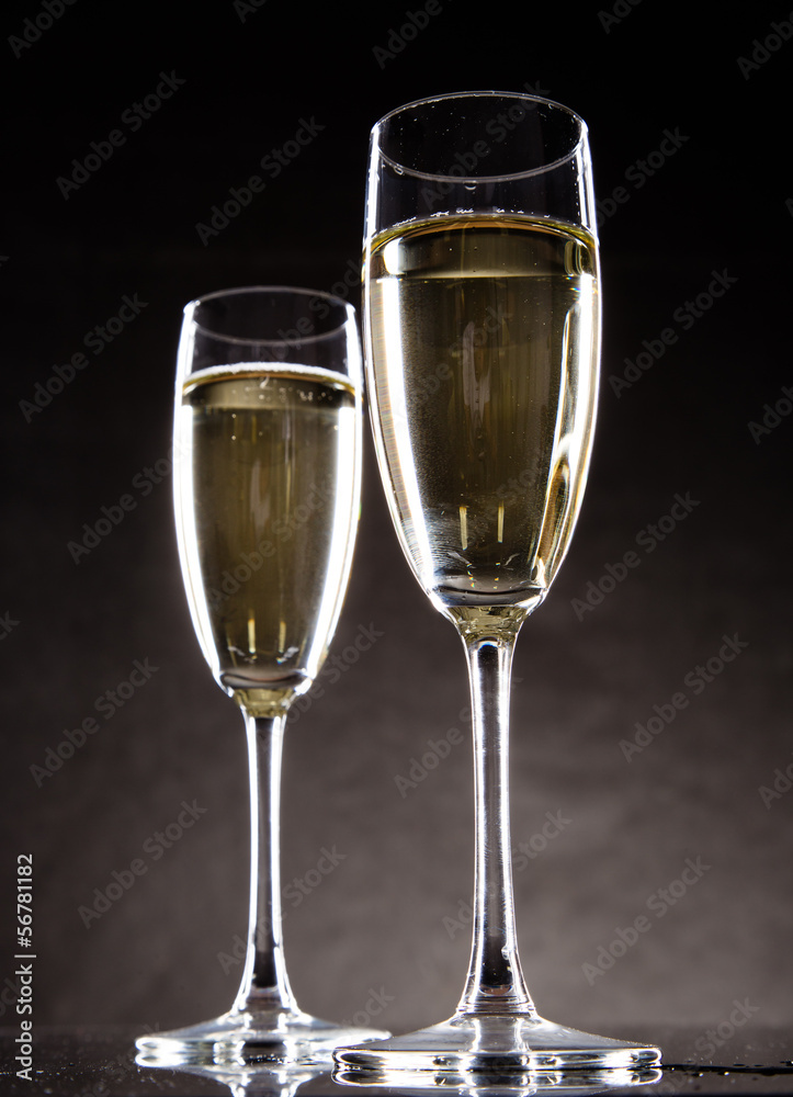 Pair of champagne flutes Pair of champagne flutes