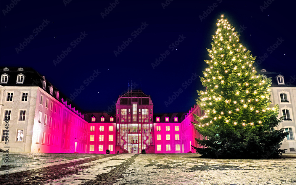 Saarbrücken Weihnachten und Schnee am Saarbrücker Schloss