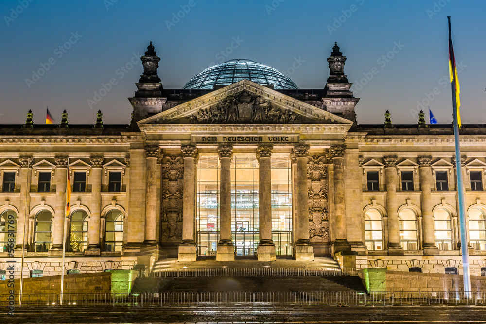 Fototapeta premium Reichstag building in Berlin