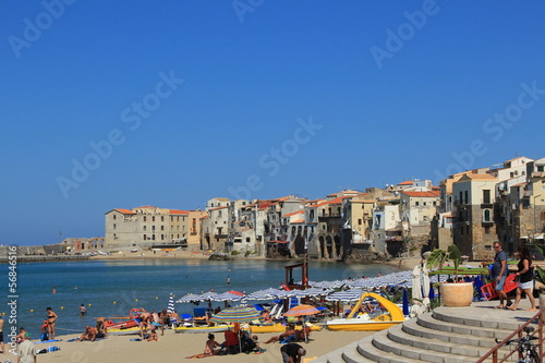 Cefalù, sole e arte