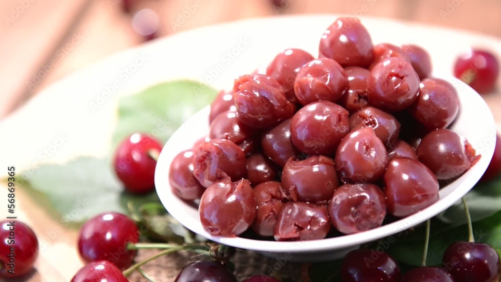 Loopable Video (Preserved Cherries) Loopable Video (Preserved Cherries)