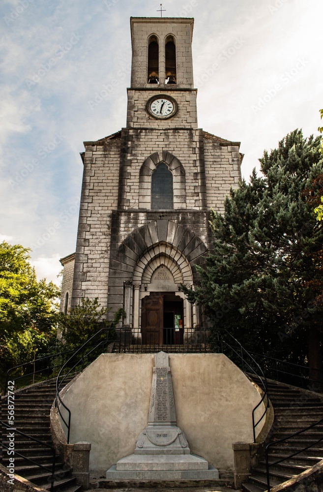 Eglise de Balazuc en Ardèche.