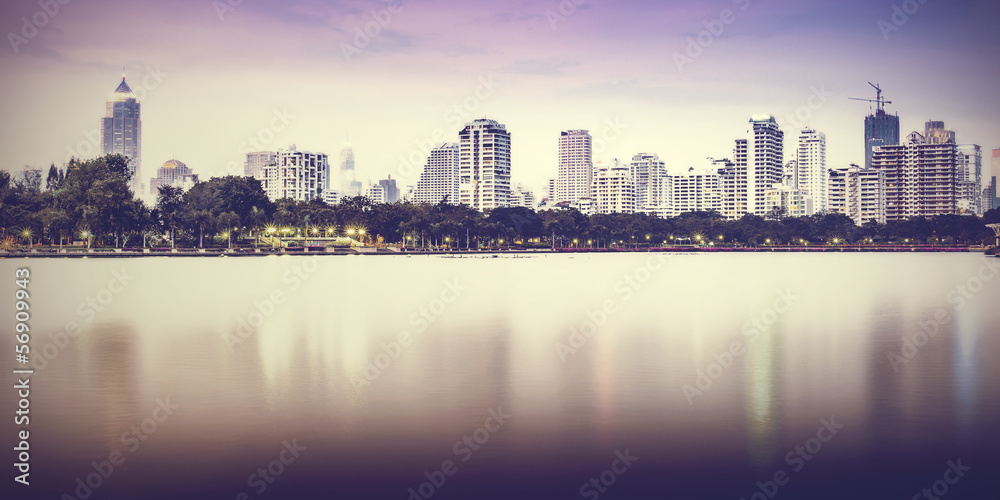Fototapeta premium Vintage City at night with reflection