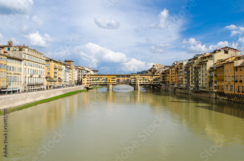 Ponte Vecchio in blue sky, Florence, Italy © tixxio