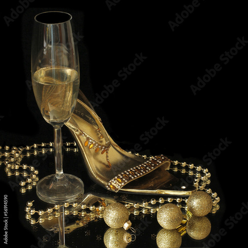 gold party shoes with champagne glasses