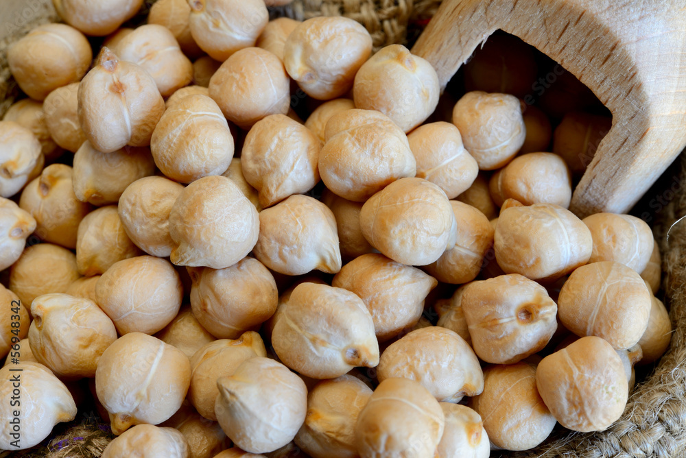 dried chickpeas dried chickpeas