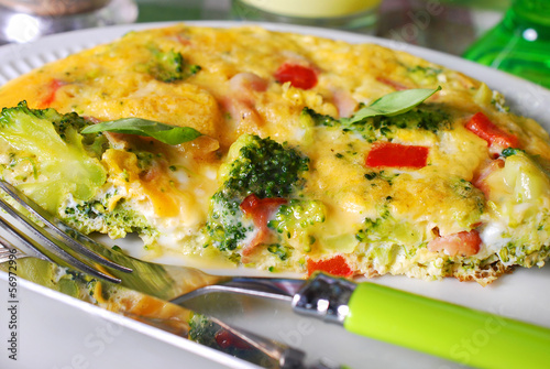 frittata with broccoli,ham and red pepper