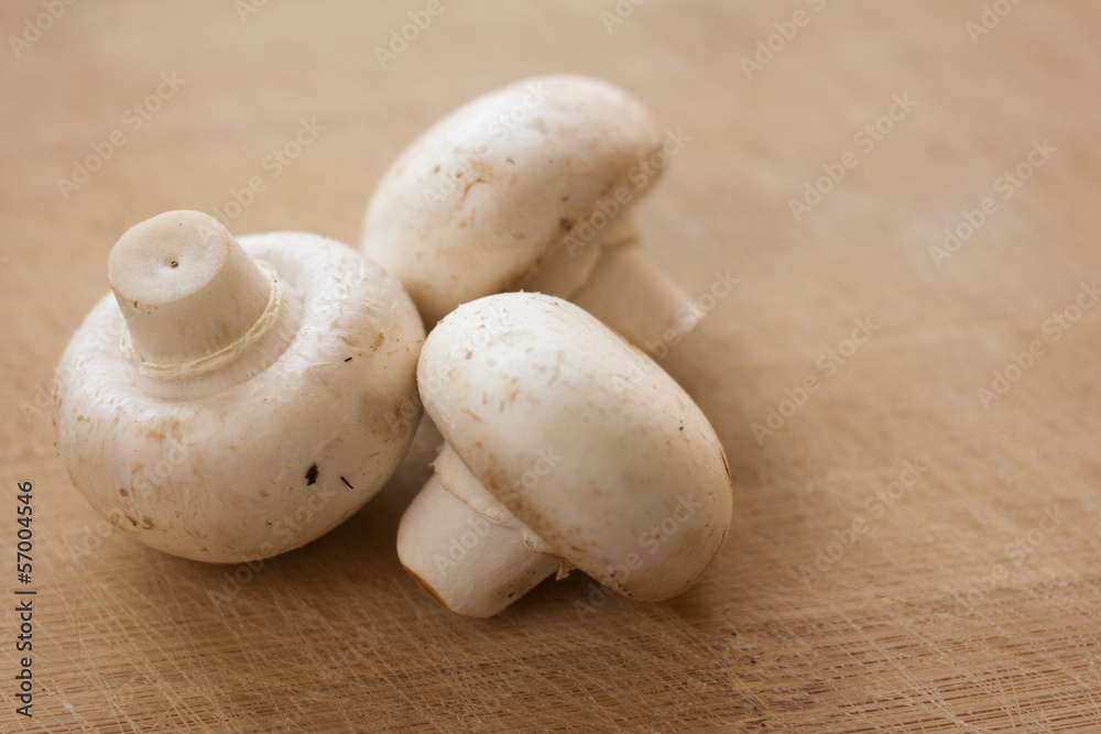 White button mushrooms