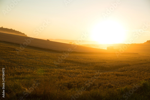 Sonnenuntergang auf dem Land © Spectral-Design
