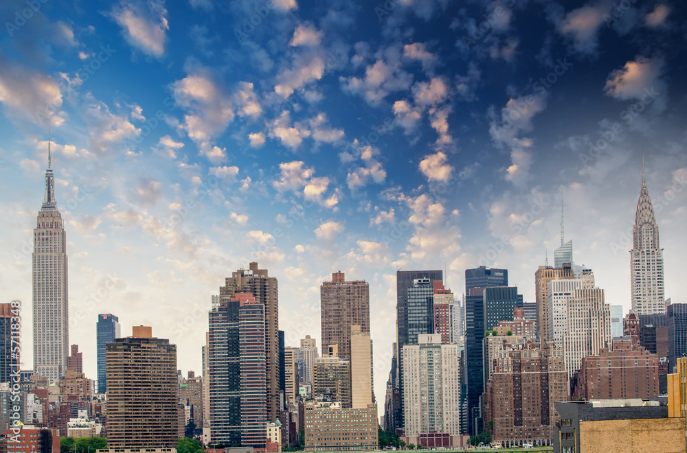Obraz premium Modern metropolis skyline. City skyscrapers against the sky at s