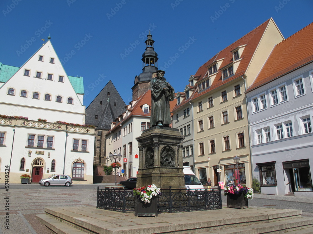 Lutherstadt Eisleben –Marktplatz mit Luther Denkmal