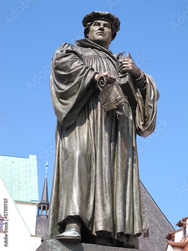 Martin Luther Denkmal Eisleben