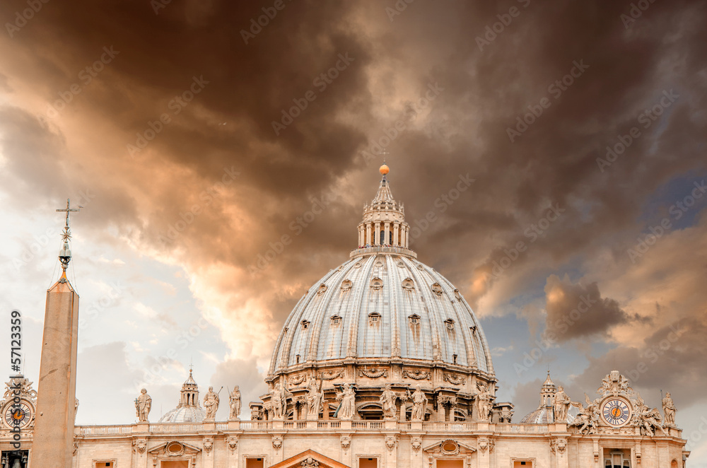 St Peter Square - Vatican City. Wonderful view of Dome - Cupola